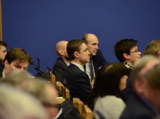 Riigikogu täiskogu istung 8. aprill 2015  (Peaministrikandidaat Taavi Rõivase ettekanne valitsuse moodustamise alustest)